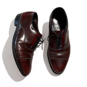 The Florsheim Shoe